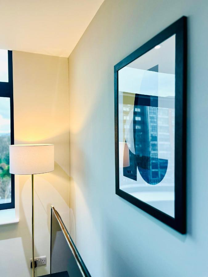 Stylish Studio Apartment Near To Old Trafford Stadium Manchester Exteriör bild