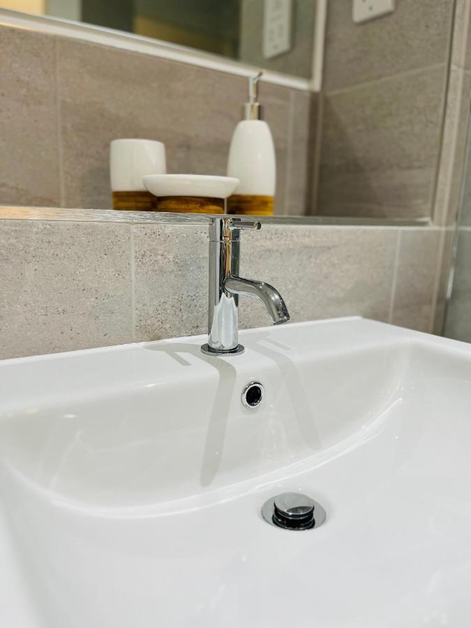 Stylish Studio Apartment Near To Old Trafford Stadium Manchester Exteriör bild